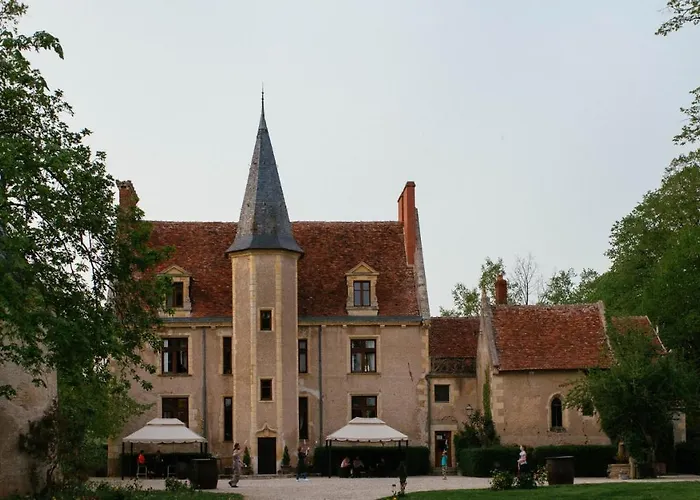 Magny-Cours Hotels