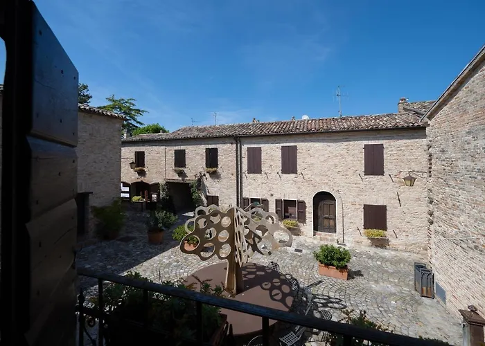 Hotel Palazzo Viviani - Castello di Montegridolfo