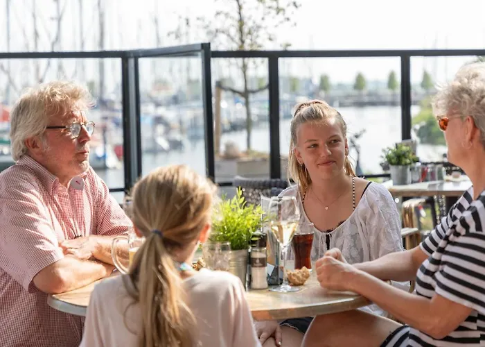 Hotels in Volendam