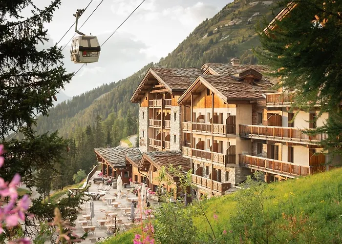 Hotel Carlina By Les Etincelles La Plagne