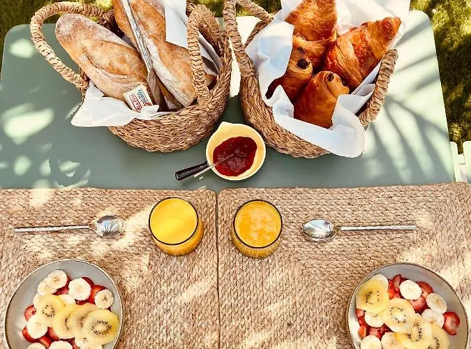 Bed and Breakfast Romance En Provence à Marignane