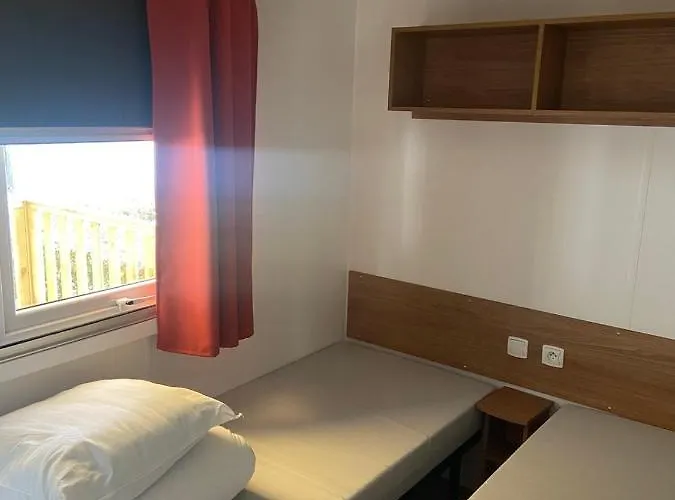 Mobil-Home La Carabasse Vias