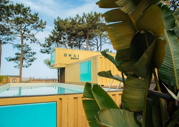 Resorts e hotéis com parques aquáticos em Nazaré