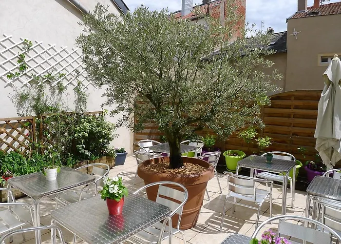 Logis-Hôtel des Oliviers