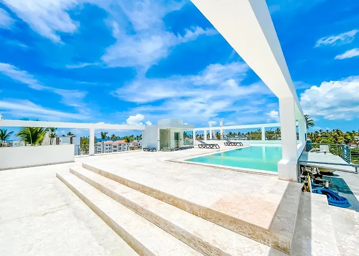 Rooftop Pool Ducassi Studio Suites Deluxe Hotel Beach Club & Spa