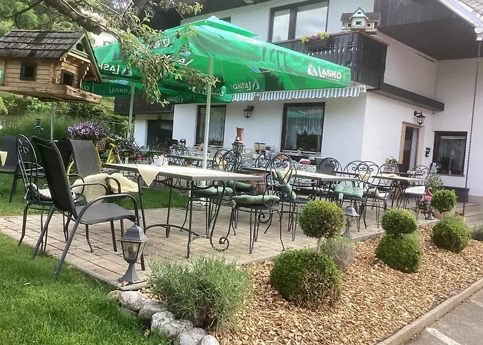Apartments & Rooms Preseren Bled