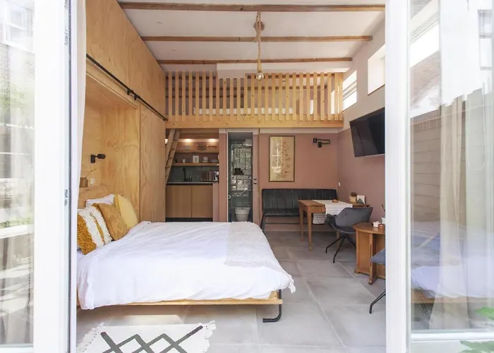 Lovely And Charming Guesthouse Near City Center, Close To Rotterdam Dordrecht