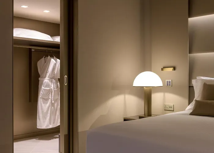 Hotels in Sha