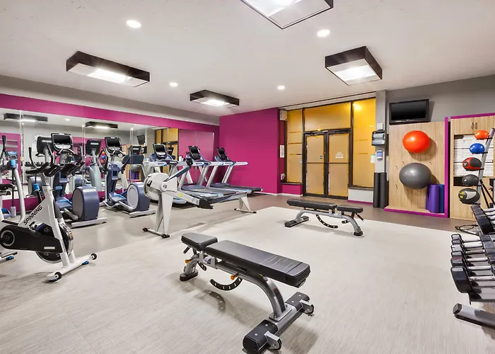 Crowne Plaza Columbus North - Worthington By Ihg Hotel