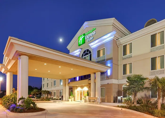 Porterville Hotels
