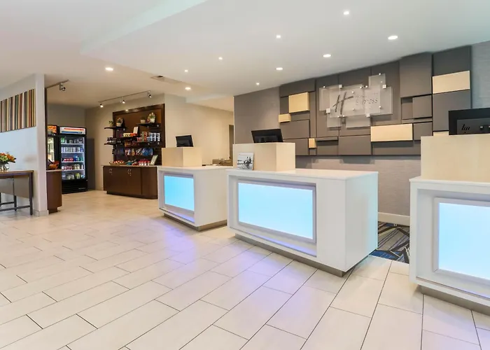 Holiday Inn Express & Suites Fort Worth Downtown By Ihg