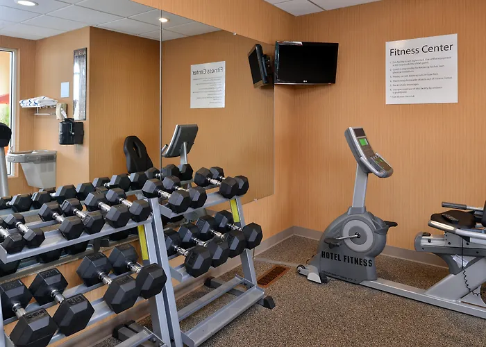 Holiday Inn Express Hotel & Suites Cincinnati-North/Sharonville