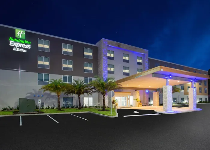Holiday Inn Express & Suites - Deland South By Ihg