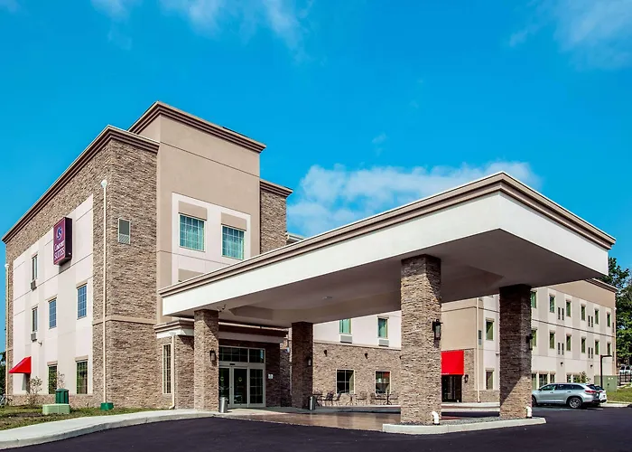 Fishkill Hotels With Pool