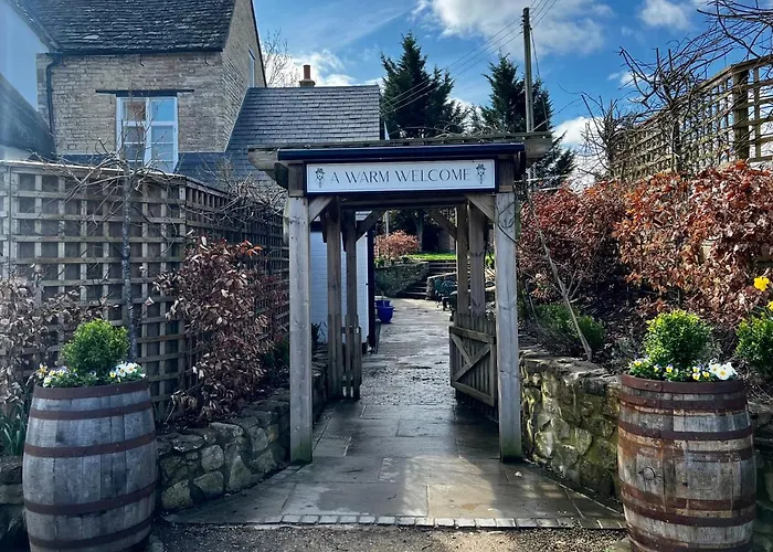 Shipston-on-Stour Hotels