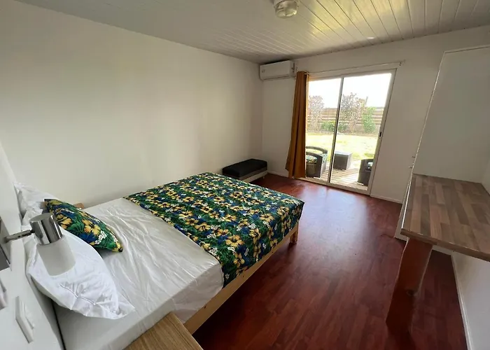 Rangiroa Hotels