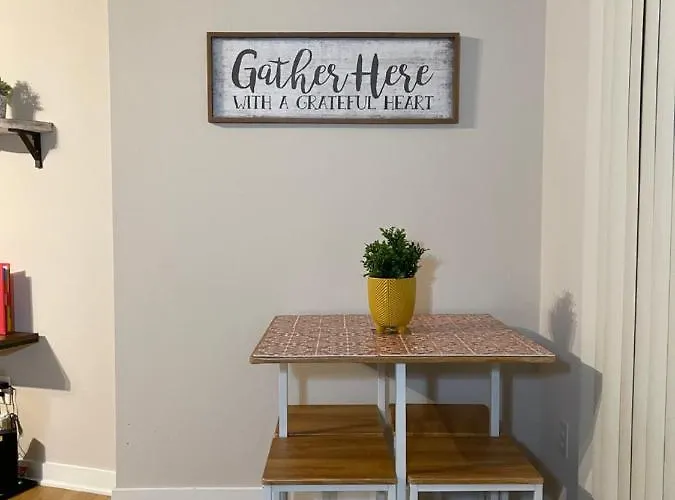 2Br Self Check In Aparthotel Los Angeles