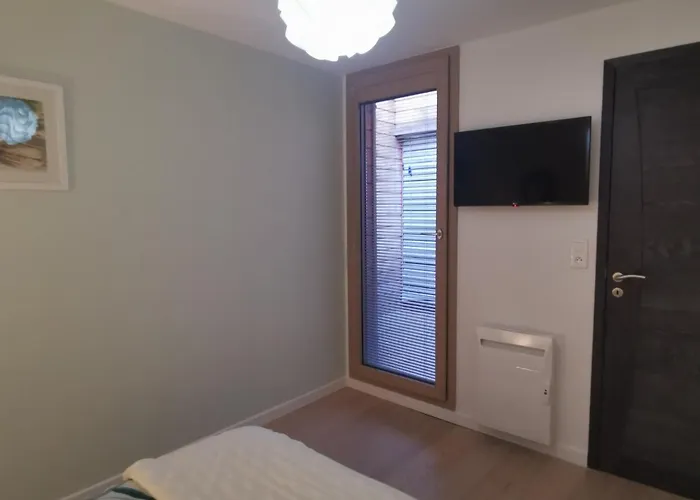 Chambre Dans Un Joli Appartement Montélimar