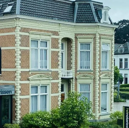bij DE RODE DEUR Bed and Breakfast Meppel