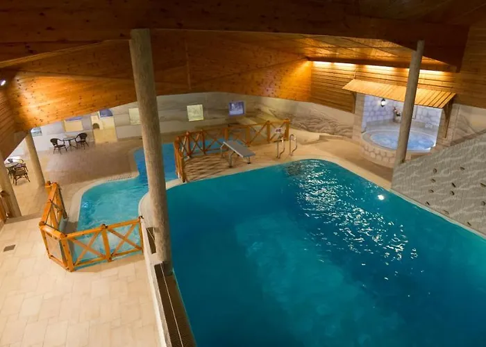 Golsfjellet Hotels With Pool