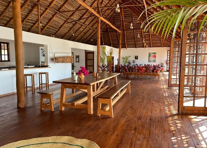 Hotels in Praia do Tofo