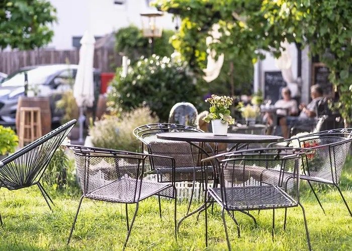 Lohmar Hotels