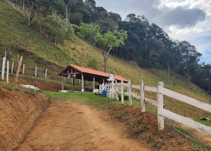Sitio Cachoeira Da Gomeira Passa Quatro