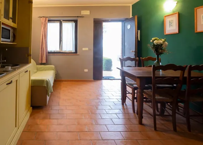 Scansano Hotels
