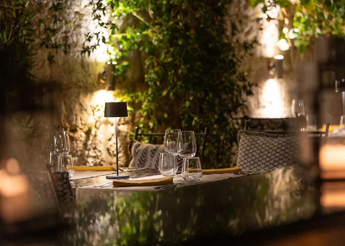 Hotels in Vis