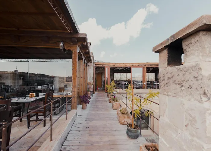 Sultan Cave Suites