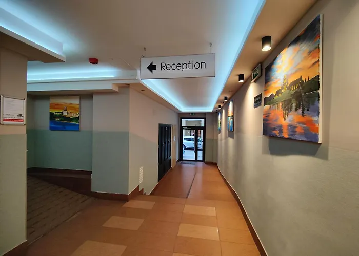 Corvin Plaza Apartments & Suites