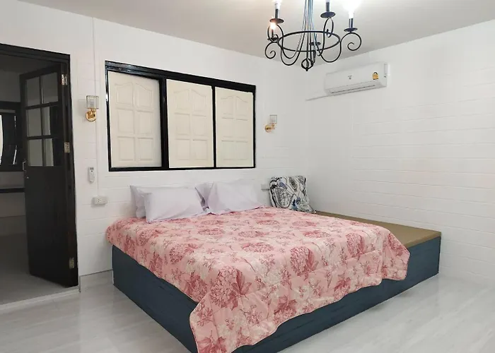 Hotels in Chumphon
