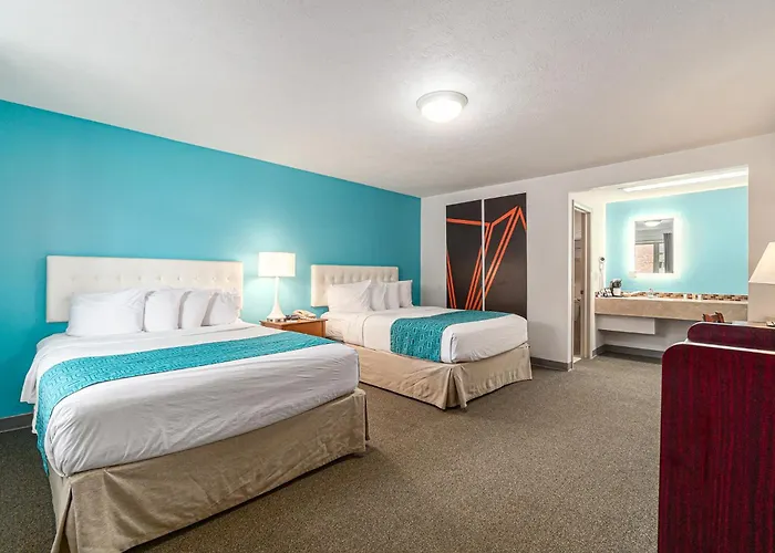 Howard Johnson By Wyndham Traverse City