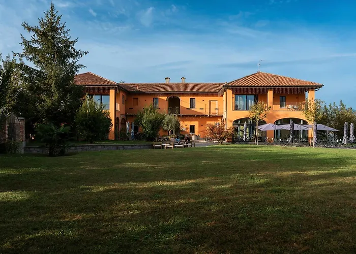 Hotel Equirelais Lomnago