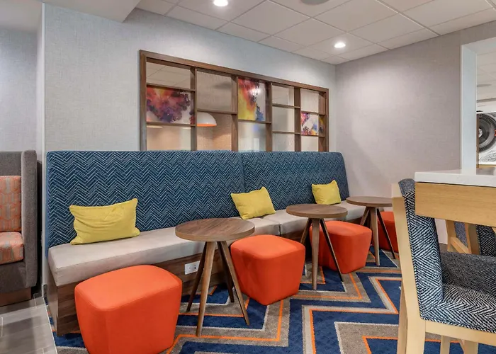 Nicholasville Hotels