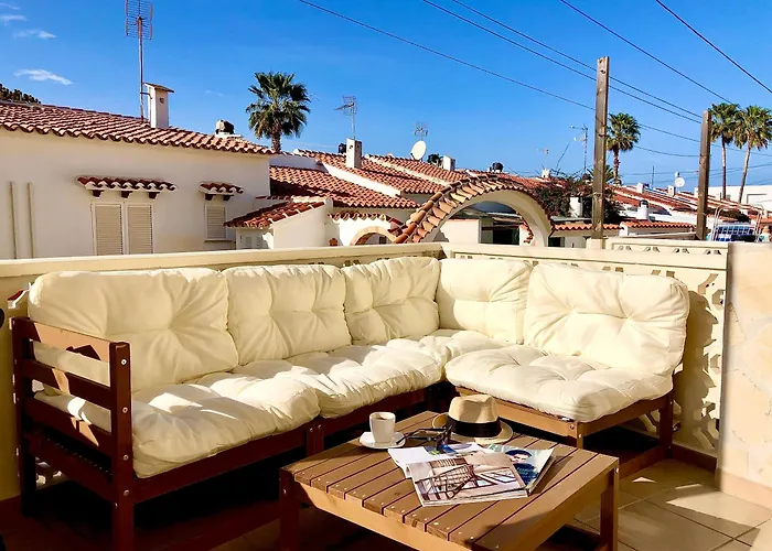 Casa Victoria, Almadrava Playa