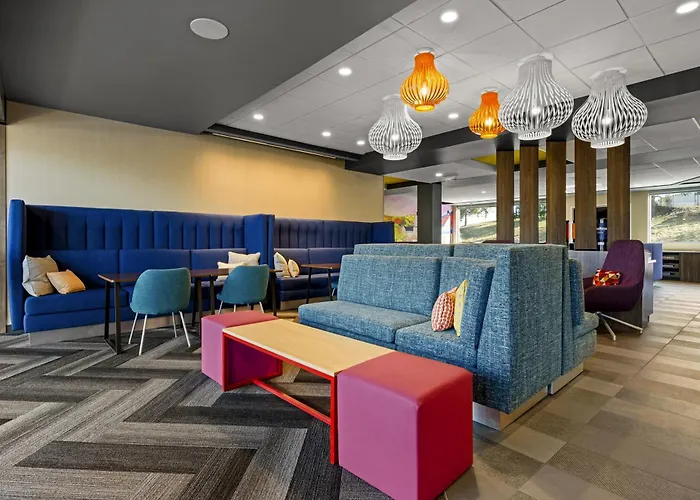 Christiansburg Hotels