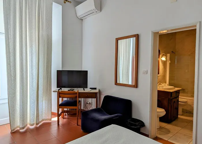 Hotel Solar De Monfalim Évora