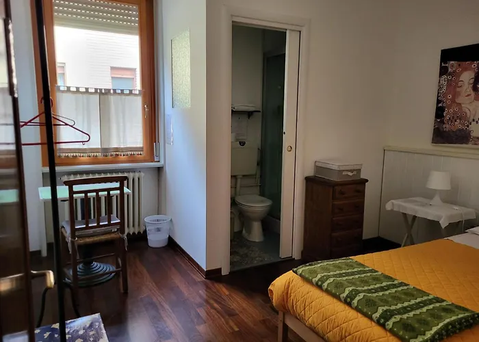B&B Bondi