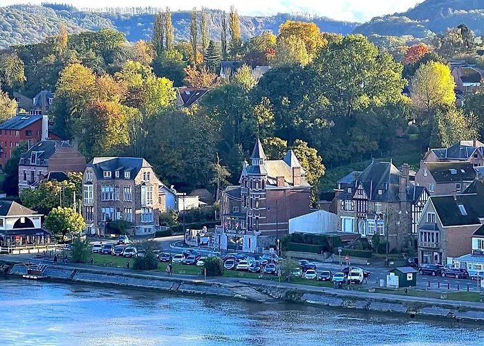 Mes Caprices B&B Villa Mosan Bord De Meuse Namen