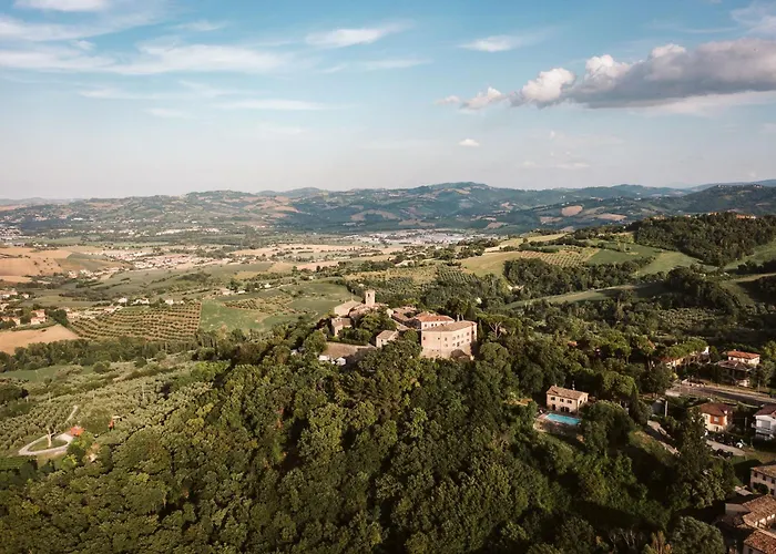 Hotel Palazzo Viviani - Castello di Montegridolfo