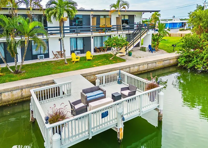 Capri 102 Apartment Marco Island