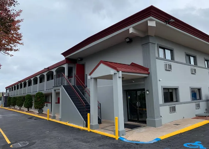 Copiague Hotels