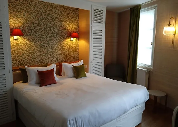 Logis Hotel Les Fuchsias Saint-Vaast-la-Hougue