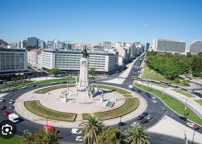Suites Amalia Guesthouse Near Rossio Square