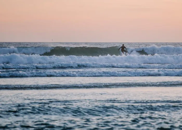 Casa Da Mata Surfhouse Hotel Costa da Caparica