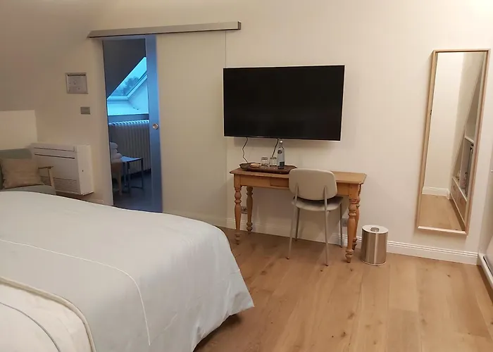 B&B Asmara