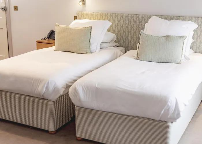 Topsham Hotels