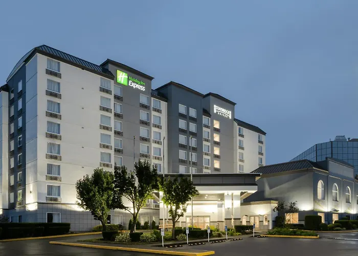 Federal Way Hotels With Pool