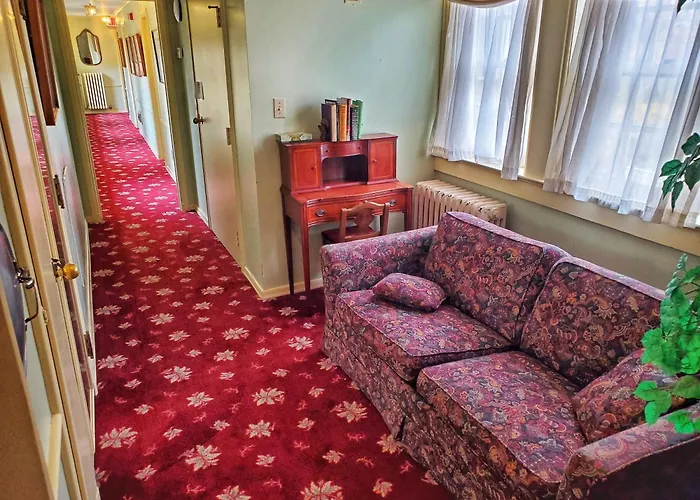 Saginaw Hotels
